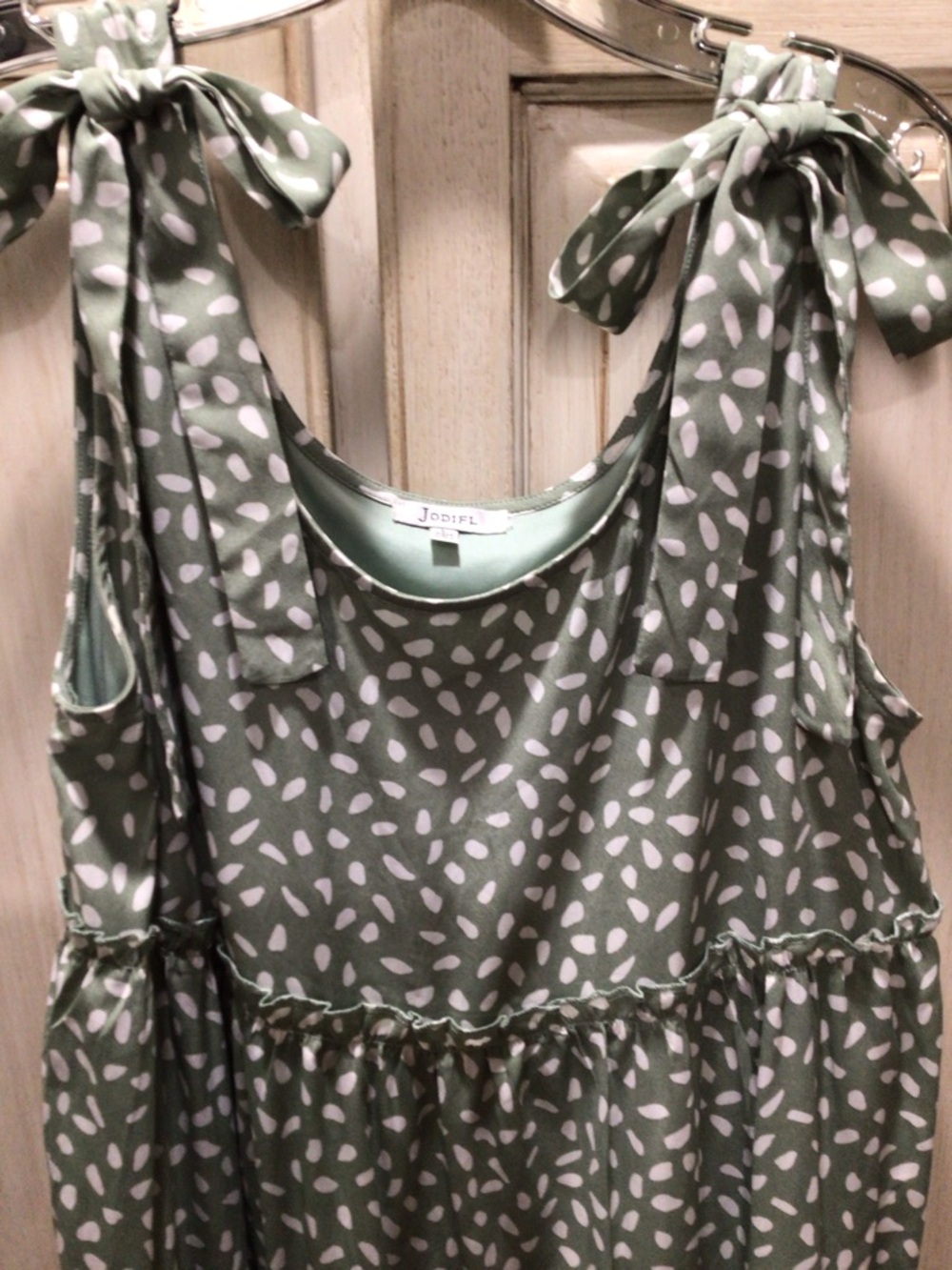JODIFL Sage Green Leaf-Print Tie-Shoulder Maxi Dress - Picture 3 of 4